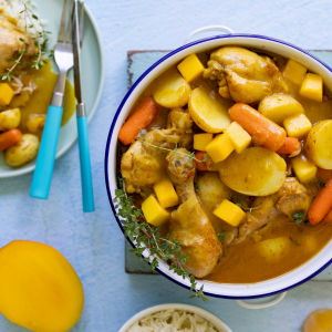 Homemade Mango and chicken potjie