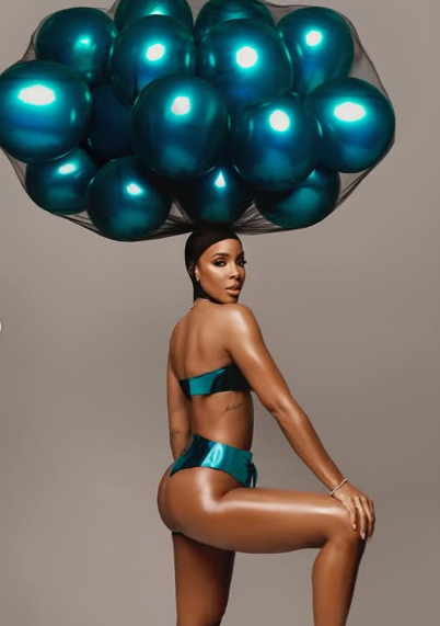 Kelly Rowland radiated positivity, sharing her gratitude for the love and support from her family, friends, and fans. Picture: Instagram@KellyRowland