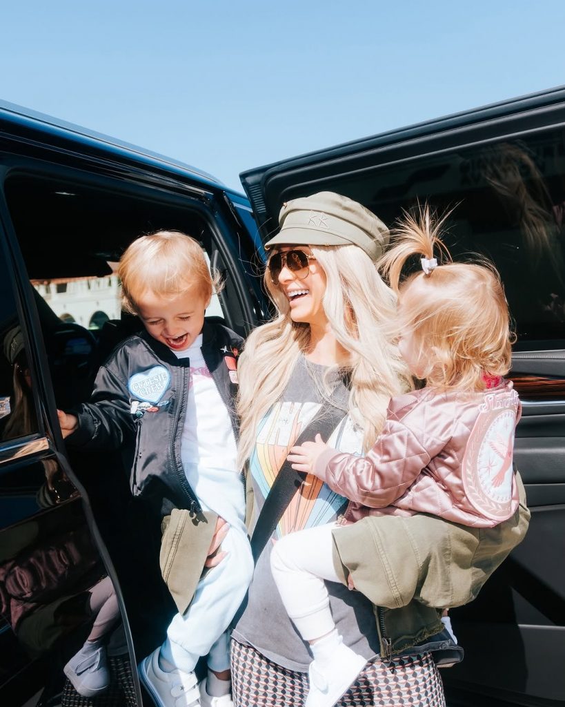 Making an entrance! Paris Hilton and her mini duo, Phoenix and London, step out in style to kick off the day’s adventure. Picture: Instagram@ParisHilton