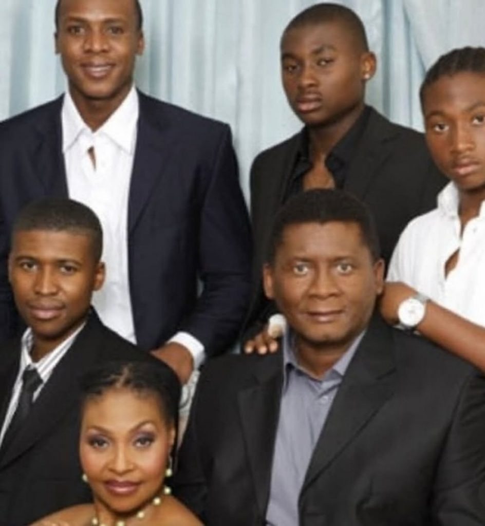 Yvonne, Dr. Mhinga, and their four boys. Picture: Instagram@YvonneChakaChaka