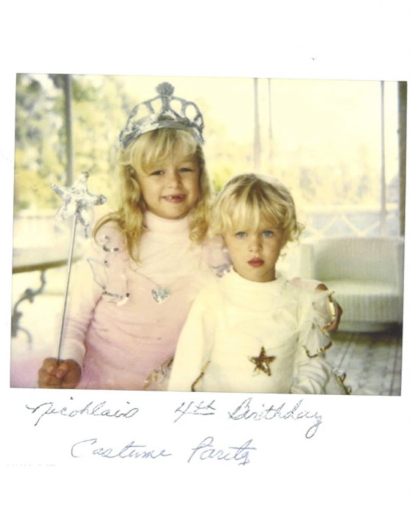 Nicky and Paris when they were just little girls, back in the day. Picture: Instagram@ParisHilton