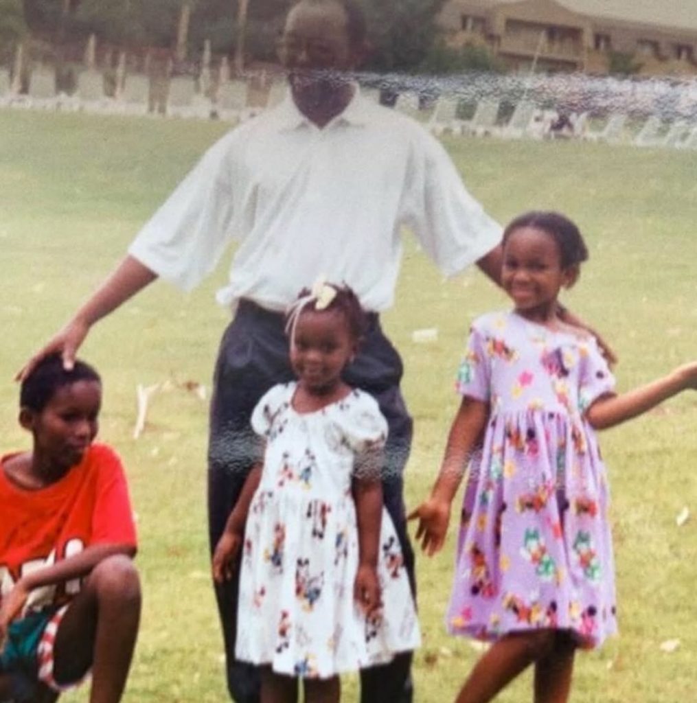 A throwback of a sweet family moment featuring Thamsanqa Mngoma with his daughters and son, Thabo Mngoma. Picture: Instagram@NandiMadida