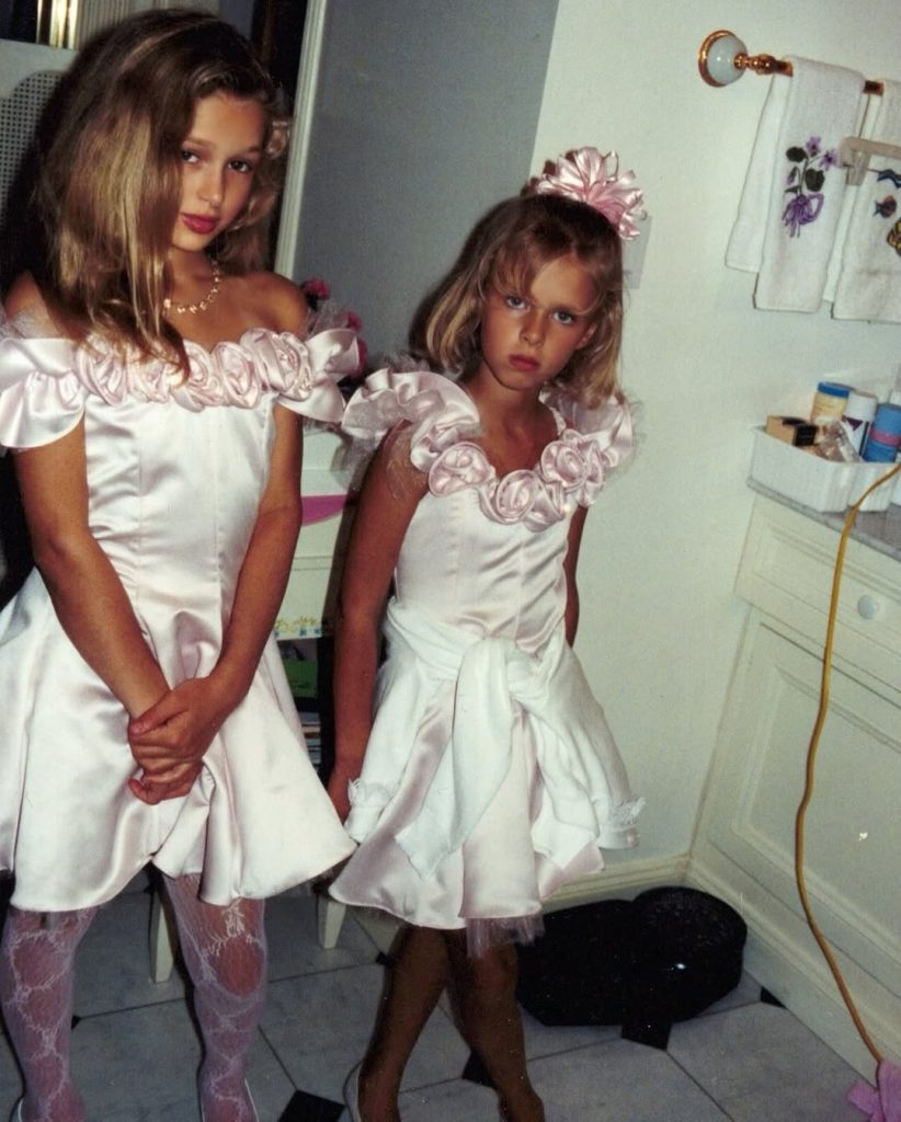 The two sisters growing up side by side. Picture: Instagram@ParisHilton