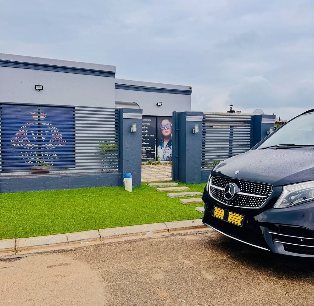 The stunning exterior and scenic view of Lady Du’s Wawalabeauty salon. Picture: Instagram@LadyDu