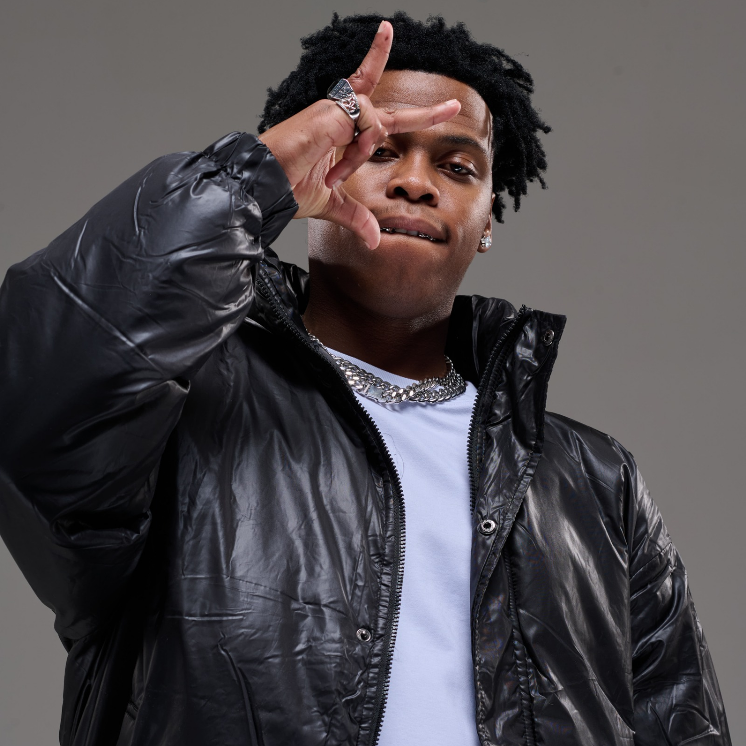 Hip-Hop Musician Usimamane