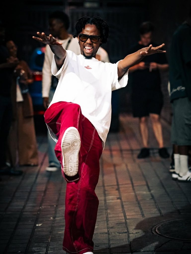 With every note, BandaBanda connects with and inspires audiences through his craft. Picture: Instagram@BandaBanda