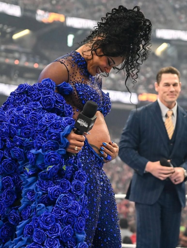 Bianca beamed as she gazed down at her growing baby bump. Picture: Instagram@BiancaBelair 