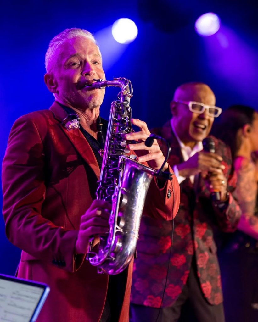 Dave Koz and the late Peabo Bryson sharing a memorable moment together on stage during one of their live performances. Picture: Instagram@DaveKoz
