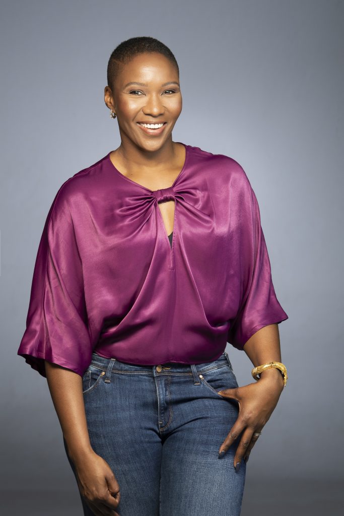 Rozanne McKenzie is on air every weekday afternoon between 16:00 and 19:00 on The Drive With Rob & Roz on Jacaranda FM. Picture: Supplied